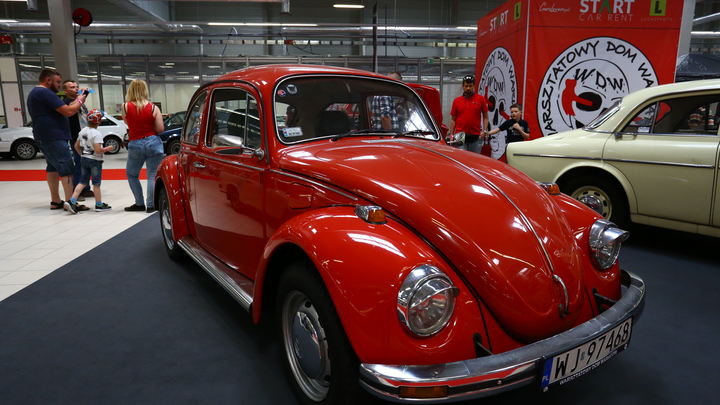 Подписанный Путиным на свадьбе Кнайсль Volkswagen продан на аукционе Свет в темноте