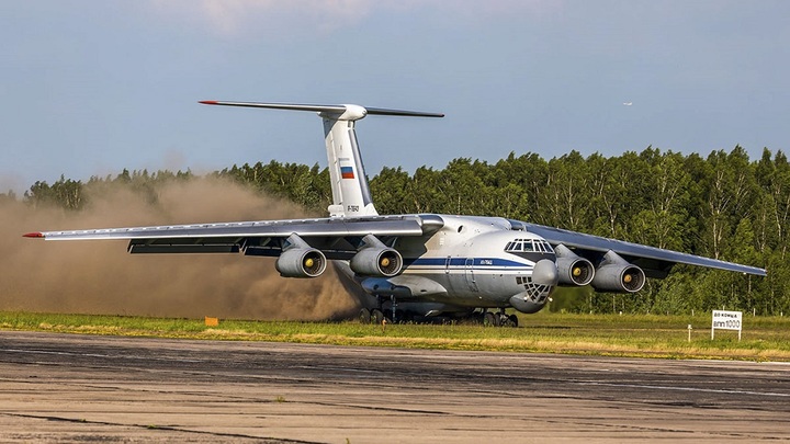 Ил-76 провёл жёсткую посадку в Рязанской области, есть погибшие