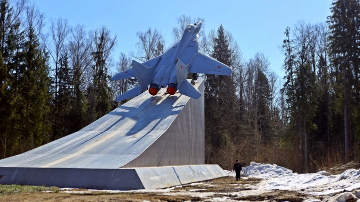 Во Владимирской области почтили память Юрия Гагарина и Владимира Серёгина