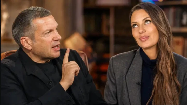 Кровавый цирк и позор: Вика Цыганова не поняла, зачем Песков сначала оправдывался перед Боней, а потом ей заплатили миллион за дебаты