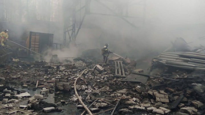 В Казахстане мощный взрыв разрушил здание кафе