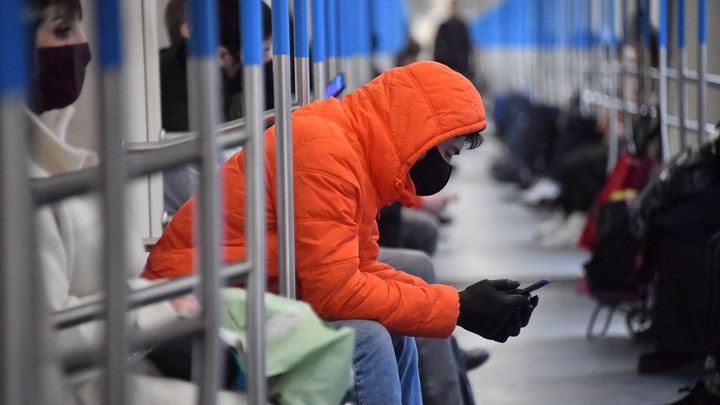 До лета из дома не выйдем? 62% жителей России готовы к продлению самоизоляции - опрос