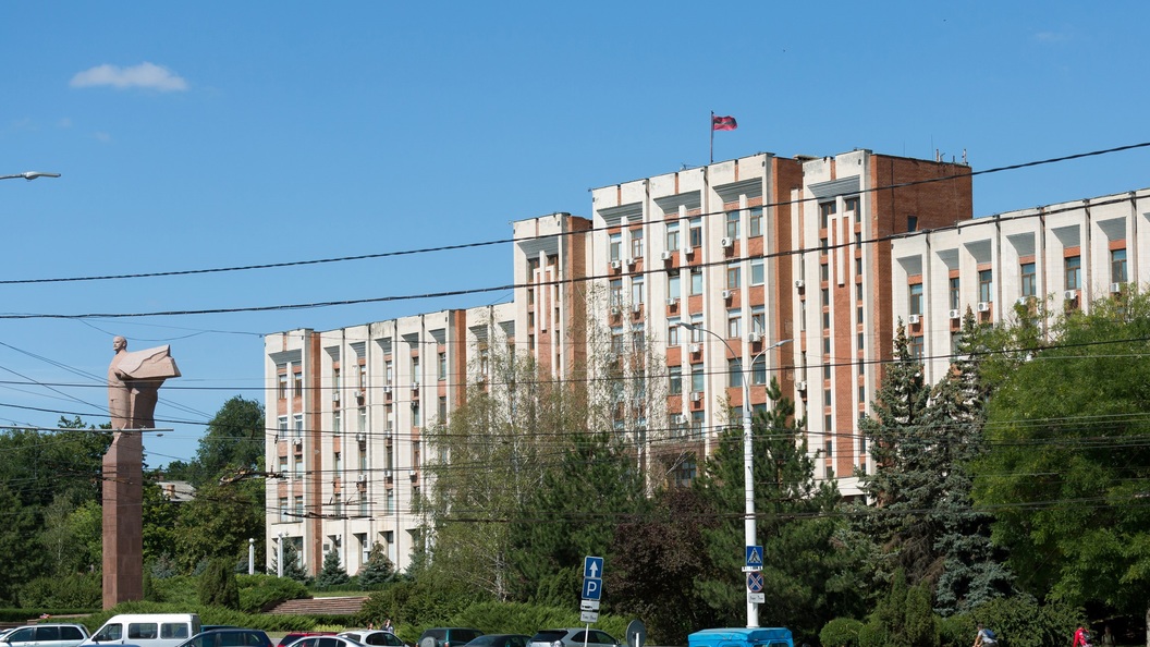 Правительство Молдавии хотят наполовину разогнать Правительство Молдавии хотят наполовину разогнать