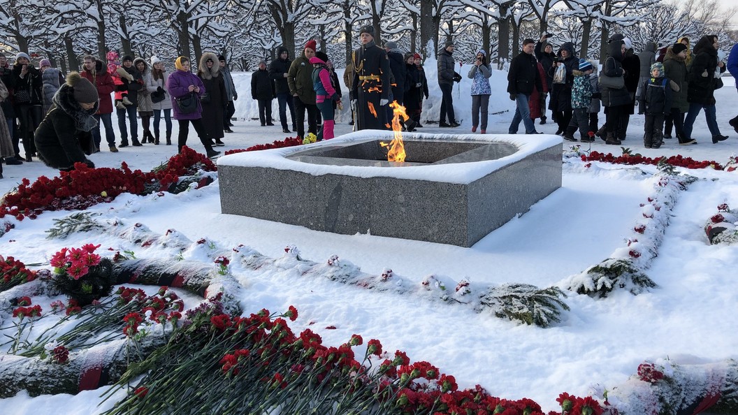 27 января мероприятия в санкт петербурге. Блокада Ленинграда свеча. Свеча памяти день снятия блокады Ленинграда. Свеча памяти 900 дней блокады. Свеча памяти блокада 900.