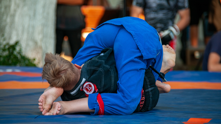 Воронежские борцы передали новую форму для сборной команды Херсонской области по самбо