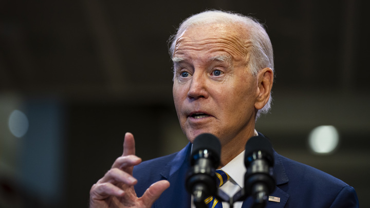 До такого уровня ещё дорасти: В Кремле красиво ответили Байдену, попытавшемуся оскорбить Путина