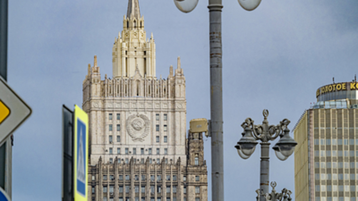 Русские дипломаты ответили на предложение включить США в переговоры по Донбассу: Нечего там делать