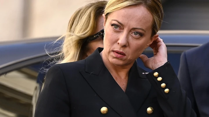 Мелони пригласила Зеленского на ужин и напомнила о долгах перед Европой