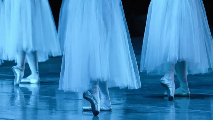 Балерина раскрыла секрет своей стройной фигуры: Эти пять продуктов вы не найдёте в моём холодильнике