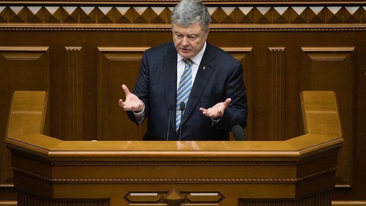 Подкупать будут за госсчёт: СМИ узнали о мошеннических схемах штаба Порошенко
