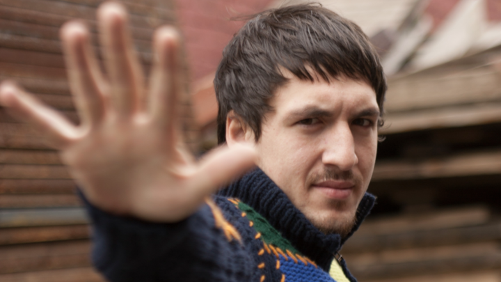 Смольянинов* скитается по Риге с чужой женой - вышло неудобно