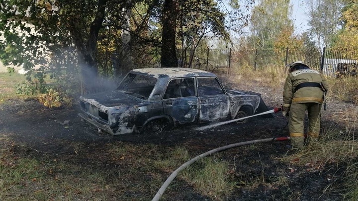 Во Владимирской и Ивановской областях продолжают гореть машины