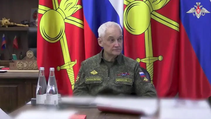 Министр обороны Белоусов посетил Новосибирское высшее военное командное училище