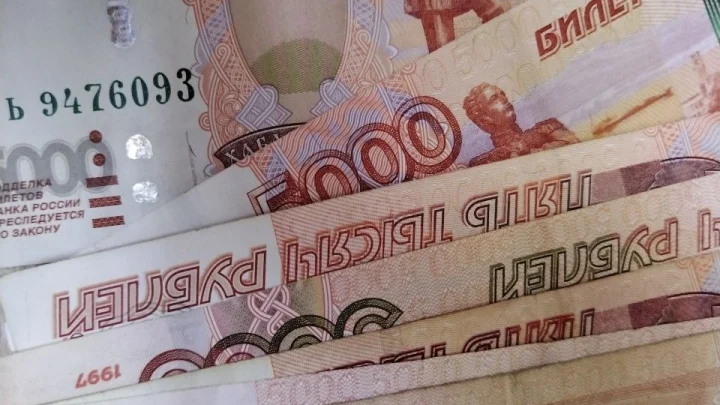Москвич отдал экс-начальнику 41 миллион рублей и чуть не остался без квартиры