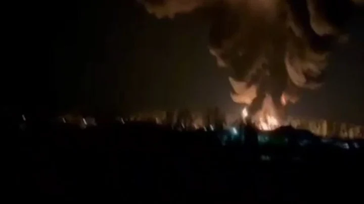 Атака дронов 12 сентября на Смоленскую область: взрывы в Смоленске, видео пожара