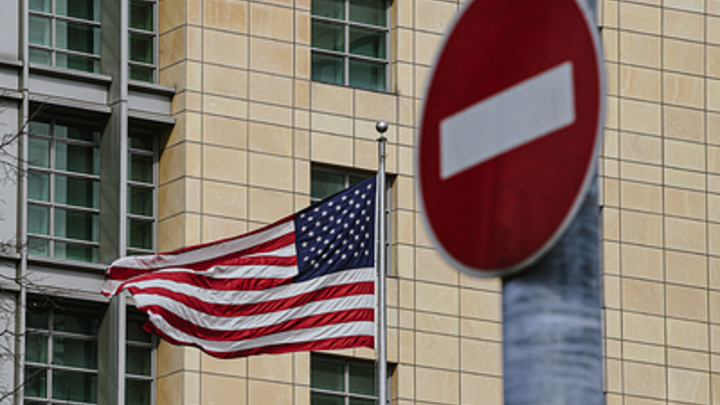 Посольство США в Москве через год лишится дипломатов? Останется только смотритель - The Guardian