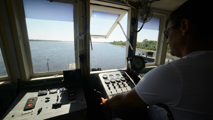 Русские военные запустили паром между Ейском и Мариуполем, вмещающий до 130 пассажиров