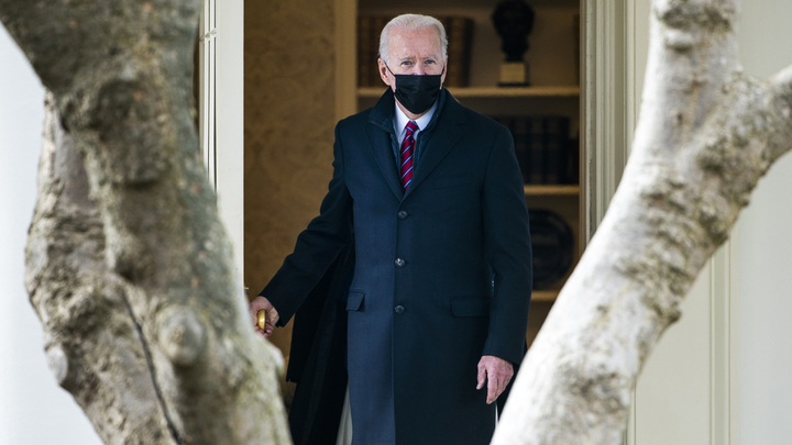 Повеяло духом холодной войны: Чих Байдена в сторону России оценили военные эксперты