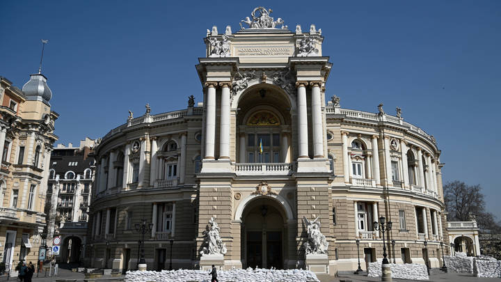 Зеленский предрёк Одессе судьбу Мариуполя