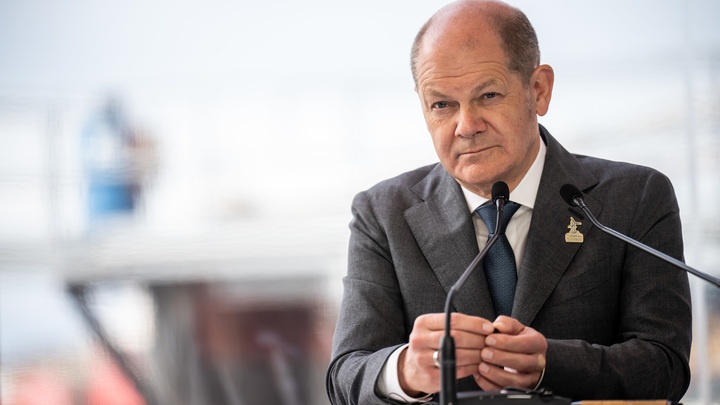 Бунты в Германии даром не прошли: Эксперт рассказал о положении Шольца