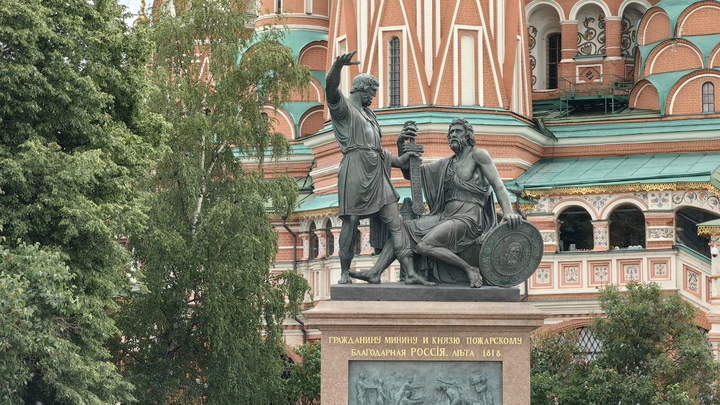 К долгим выходным приготовиться: В России ждут длинных ноябрьских праздников