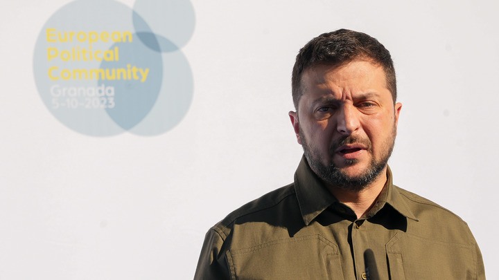 Зеленский зачищает людей Залужного: Рожин объяснил, кто стоит за главкомом