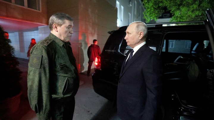 Песков: Путин посетил штаб ЮВО в Ростове-на-Дону