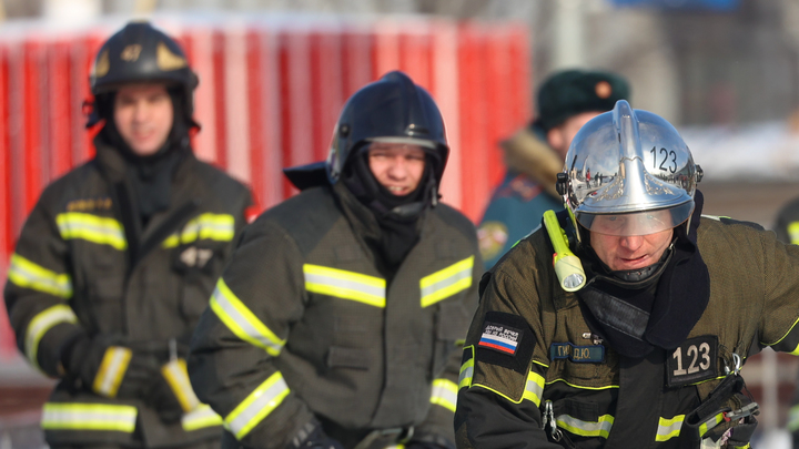 В Перми загорелась крыша одного из домов
