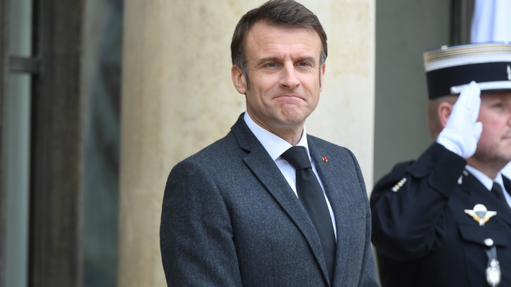 Тревожные новости для Парижа с фронта. Финальный гвоздь в крышку гроба забили в Минобороны