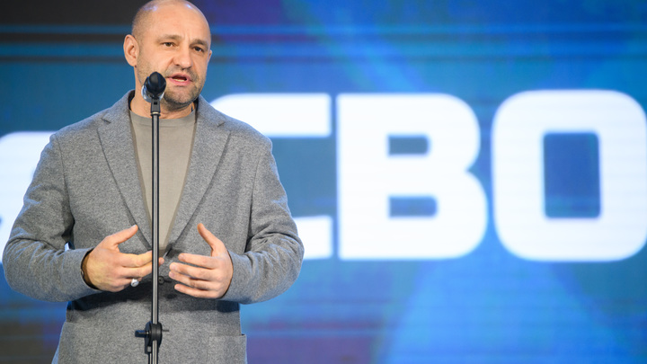 Жога начинает революцию в высоких кабинетах власти