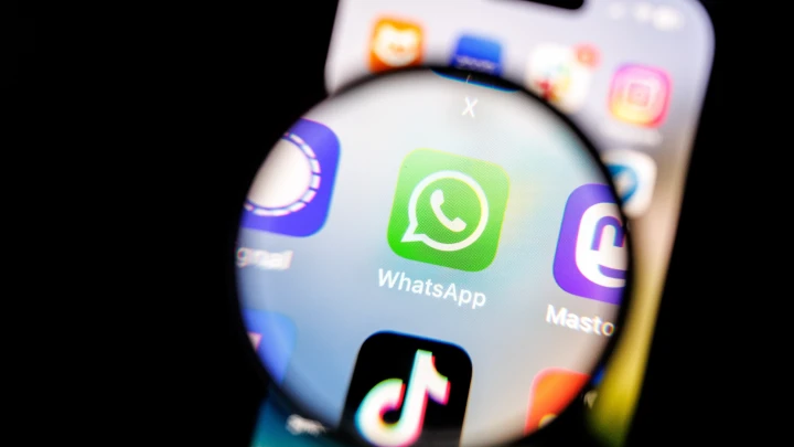 Опасное обновление: какие риски скрывает новая функция WhatsApp*