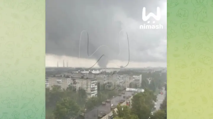 Смерч прошёл по Нижнему Новгороду и попал на видео