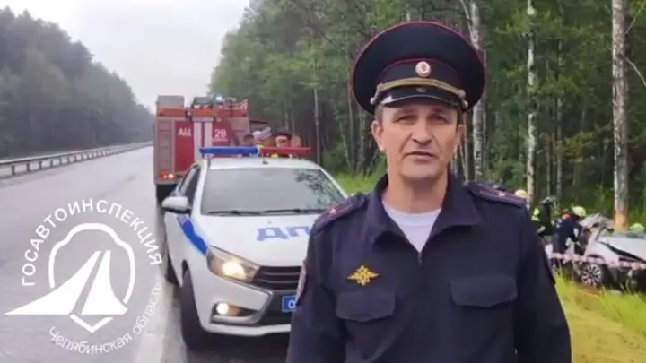 Водитель легковушки разбился на трассе М5 под дождём