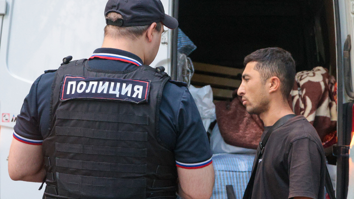 СК: толпа мигрантов устроила драку в подмосковном Раменском, возбуждено дело