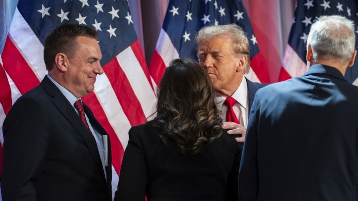 Трамп жжёт: Философ оценил команду, которую набрал Трамп. Киев уже паникует