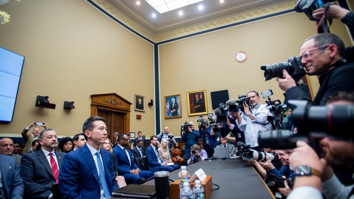Американцы учат китайцев демократии: для TikTok настал судный день