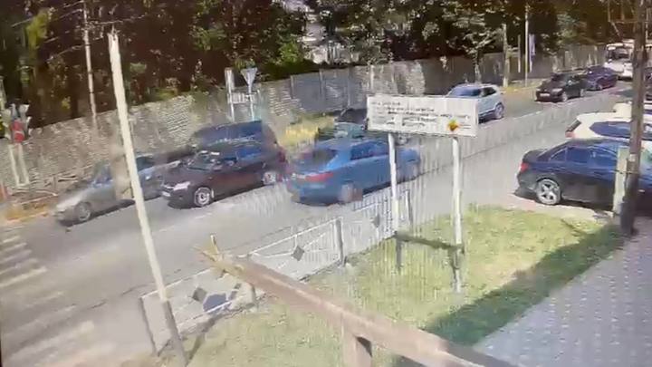 СК разыскивает очевидцев смертельной аварии с Mercedes судьи Майкопа