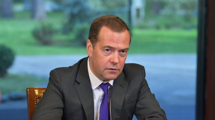 Медведев сделал мрачное предупреждение о третьей мировой: Как минимум первый Ангел вострубил