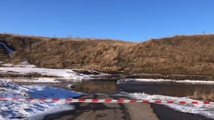 Из-за подтопления движение перекрыто на участке дороги в Кузбассе