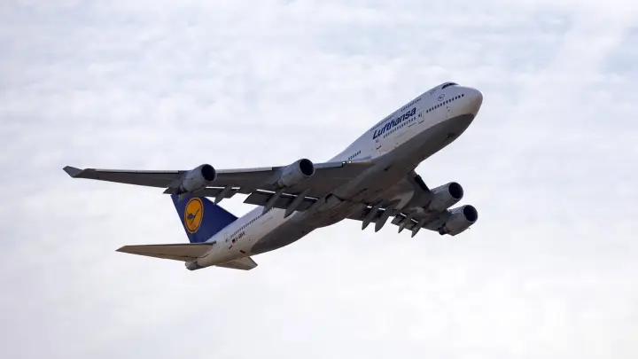 Flightradar24: Самолеты недружественных стран возобновляют полеты над Россией