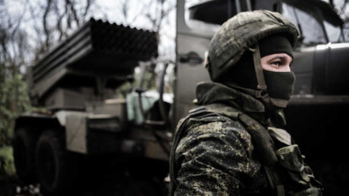 Отвоевались: русские военные взяли в плен толпу десантников ВСУ