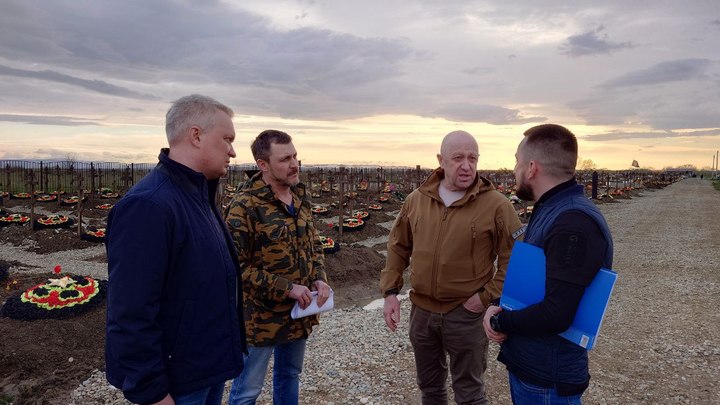 Глава ЧВК Вагнер Пригожин сделает из кладбища в Бакинской мемориал для будущих поколений