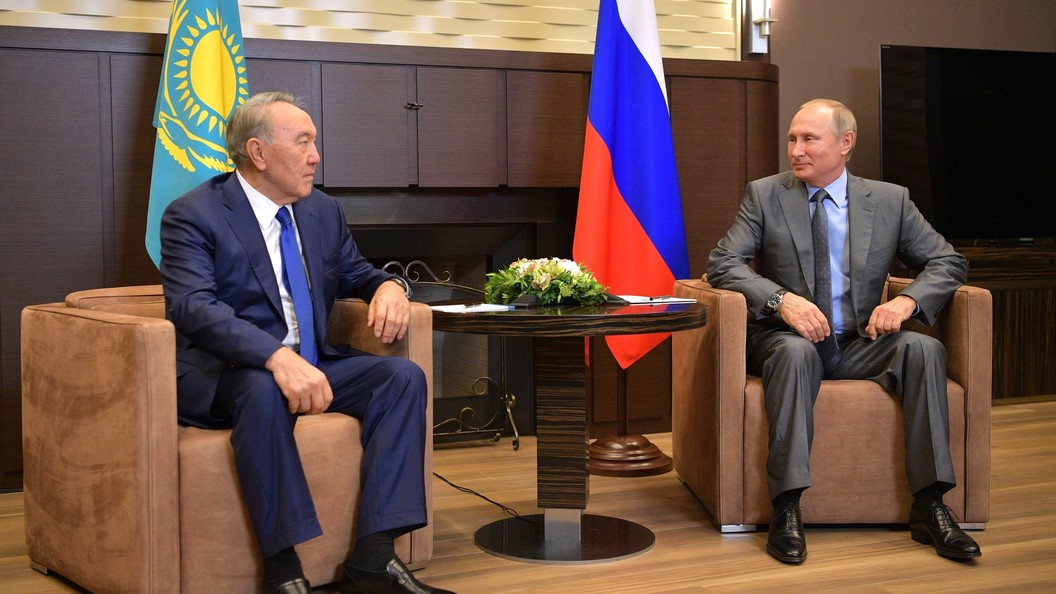 Назарбаев пошутил на встрече с Путиным и представителями немецкого бизнеса Назарбаев пошутил на встрече с Путиным и представителями немецкого бизнеса