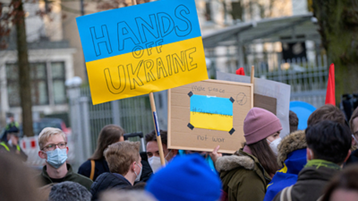 На Украине ведут расследование в отношении Михаила Погребинского. Задержать его не удалось