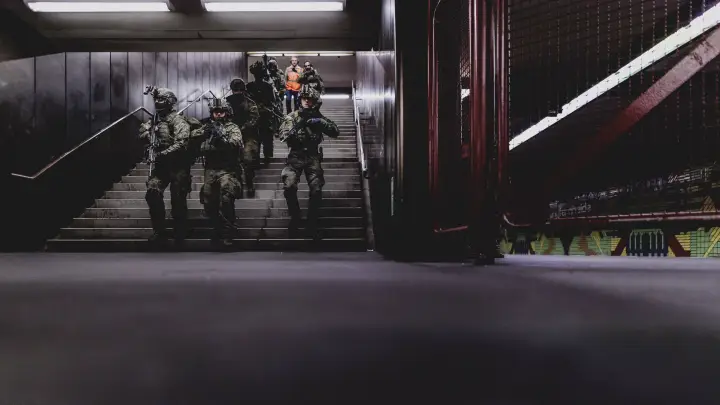 В Берлине прошли военные учения для предотвращения «русской угрозы»