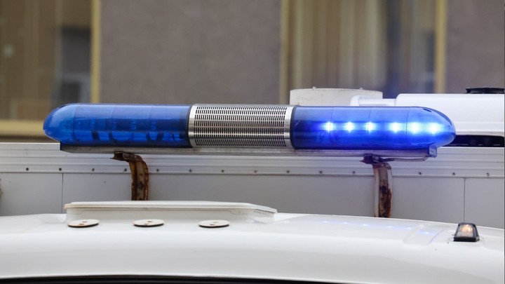 В Москве мужчина кидался бумажками у посольства США