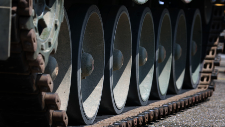 Десяток бронемашин стал гробами для боевиков ВСУ: Колонна нацистов попала в минную ловушку