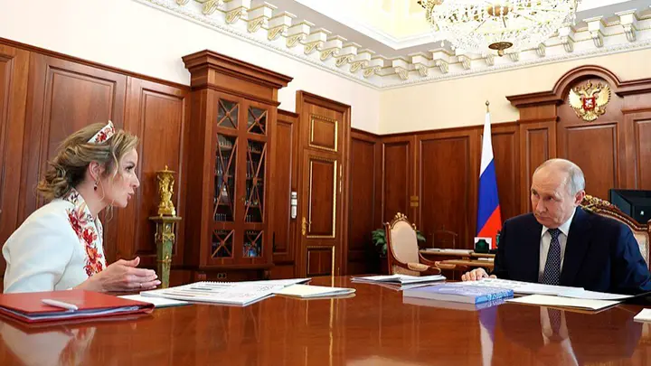 Путин: Наших пусть будет больше. Детский омбудсмен принесла президенту 20 миллиардов