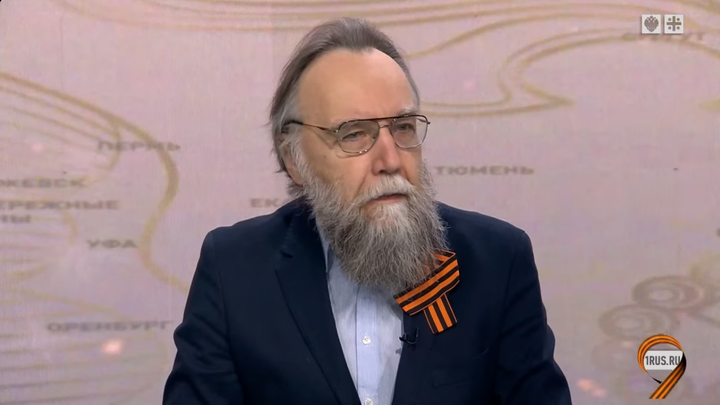 Победа требует подтверждения: За что на самом деле сражаются русские, объяснил Дугин
