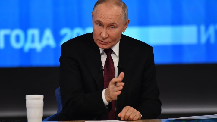 Путин призвал не допустить обучения в вузах невостребованным специальностям